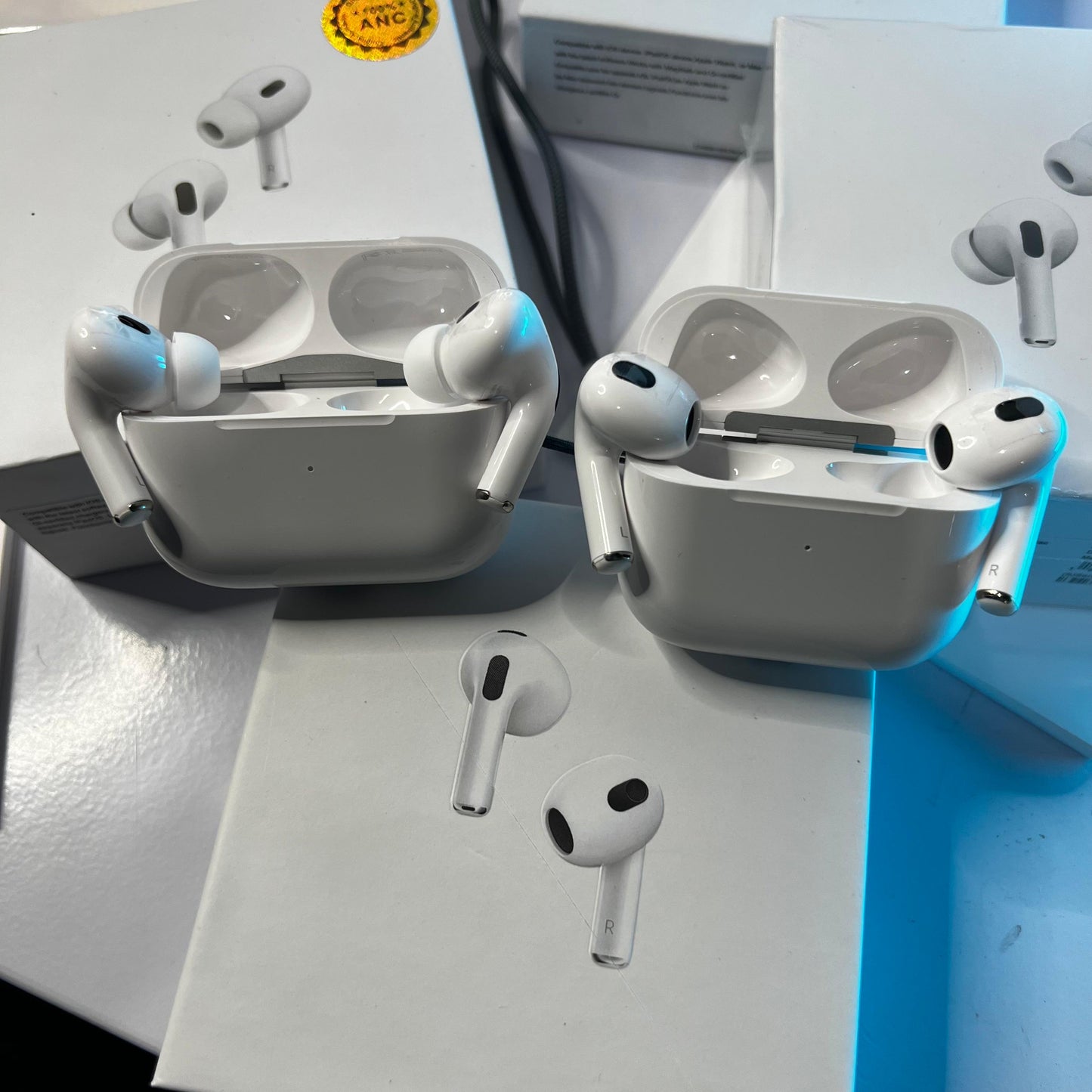 AirPods Pro 2 - AirPods 3 Gen